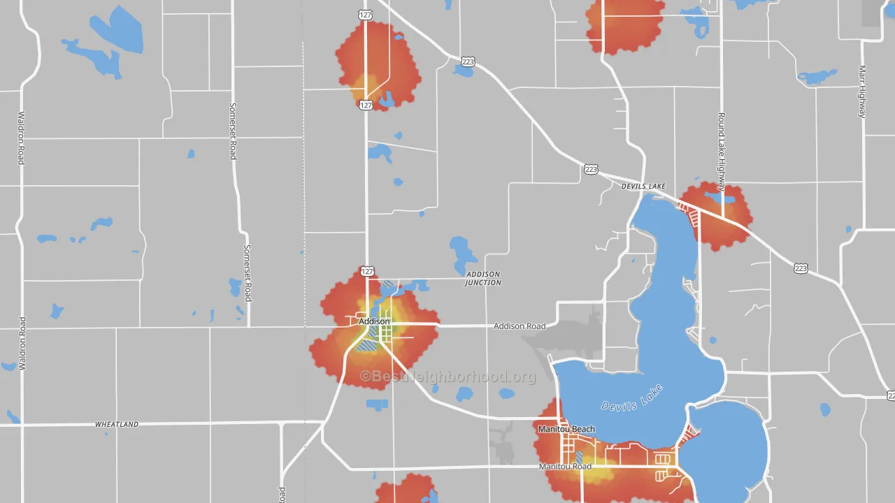Walk Grade map of 49220, MI, walkable areas in green and car-dependent areas in red