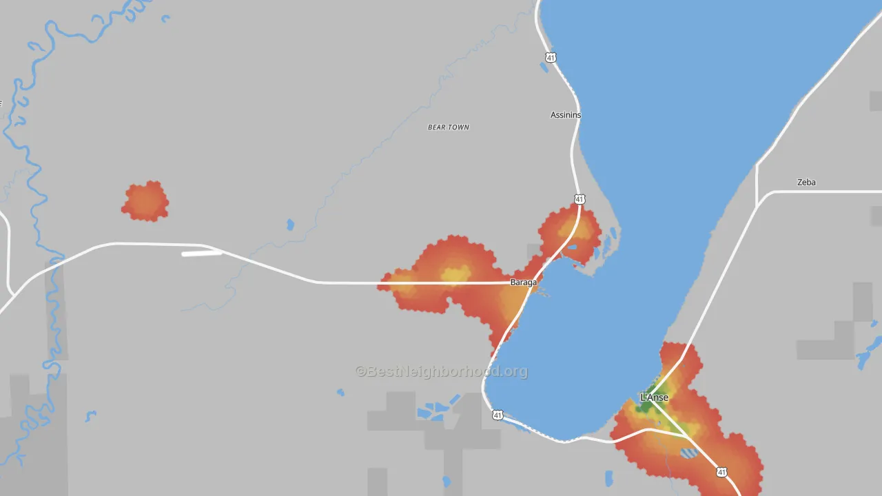 Walk Grade map of 49908, MI, walkable areas in green and car-dependent areas in red