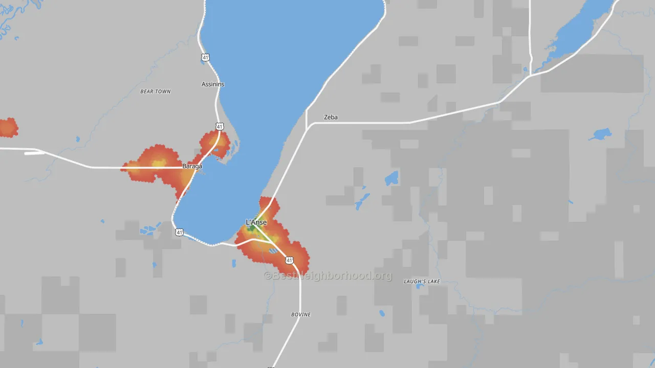 Walk Grade map of 49946, MI, walkable areas in green and car-dependent areas in red