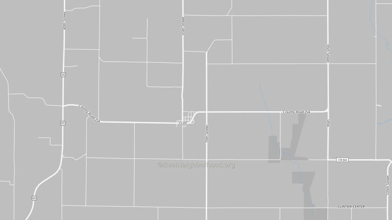Walk Grade map of 50052, IA, walkable areas in green and car-dependent areas in red