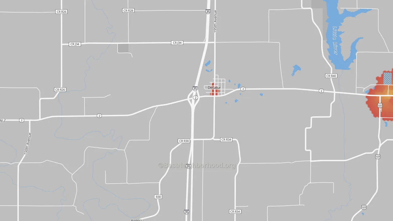 Walk Grade map of 50067, IA, walkable areas in green and car-dependent areas in red