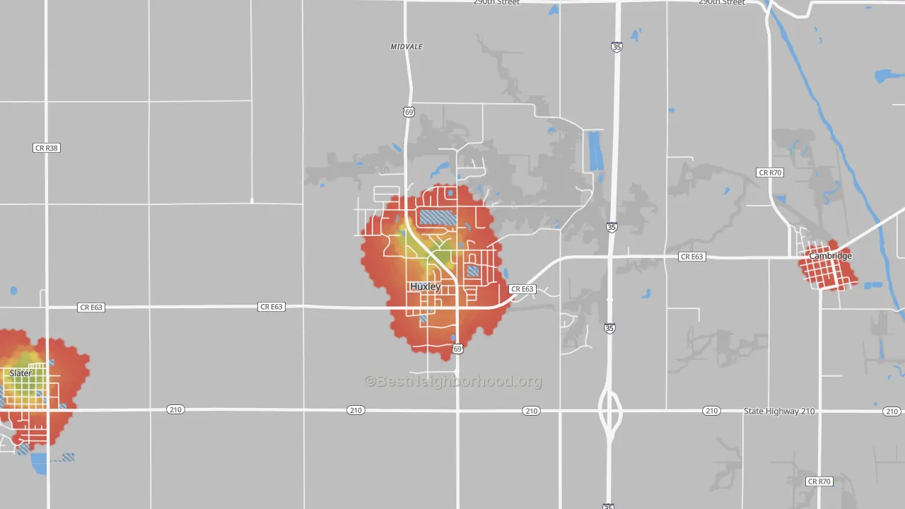 Walk Grade map of 50124, IA, walkable areas in green and car-dependent areas in red