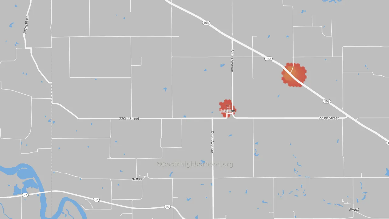 Walk Grade map of 50143, IA, walkable areas in green and car-dependent areas in red