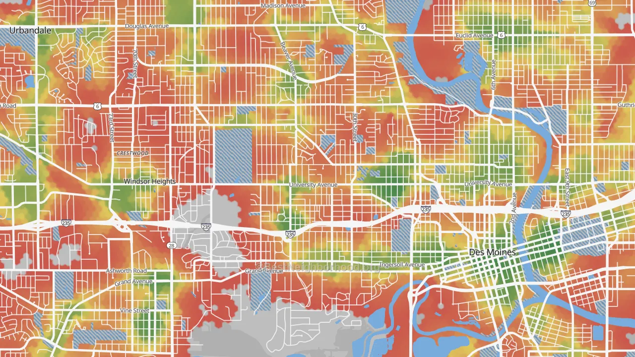 Walk Grade map of 50311, IA, walkable areas in green and car-dependent areas in red