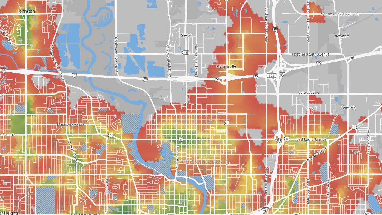 Walk Grade map of 50313, IA, walkable areas in green and car-dependent areas in red