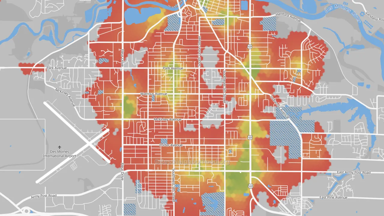 Walk Grade map of 50315, IA, walkable areas in green and car-dependent areas in red
