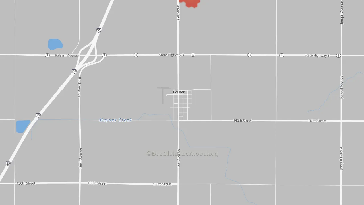 Walk Grade map of 50431, IA, walkable areas in green and car-dependent areas in red