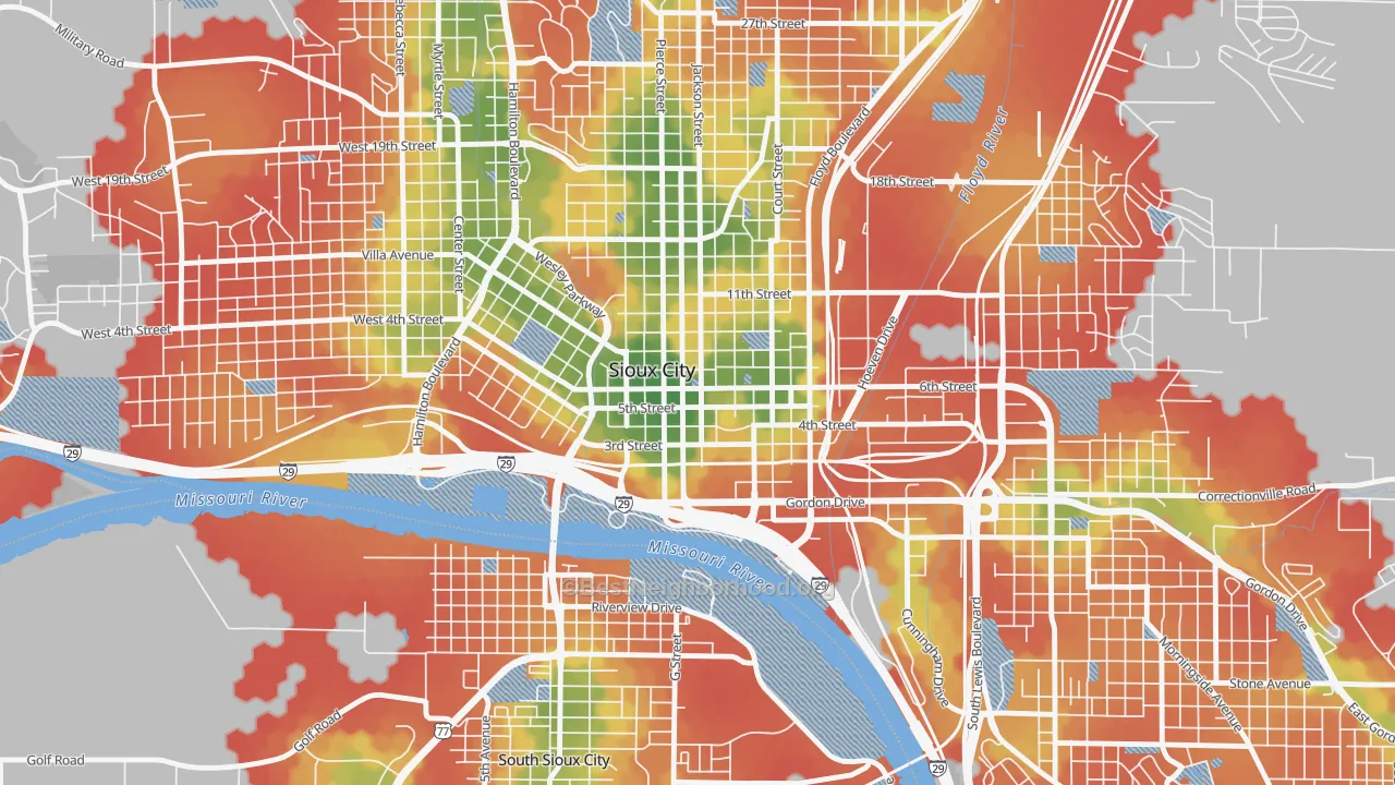 Walk Grade map of 51101, IA, walkable areas in green and car-dependent areas in red