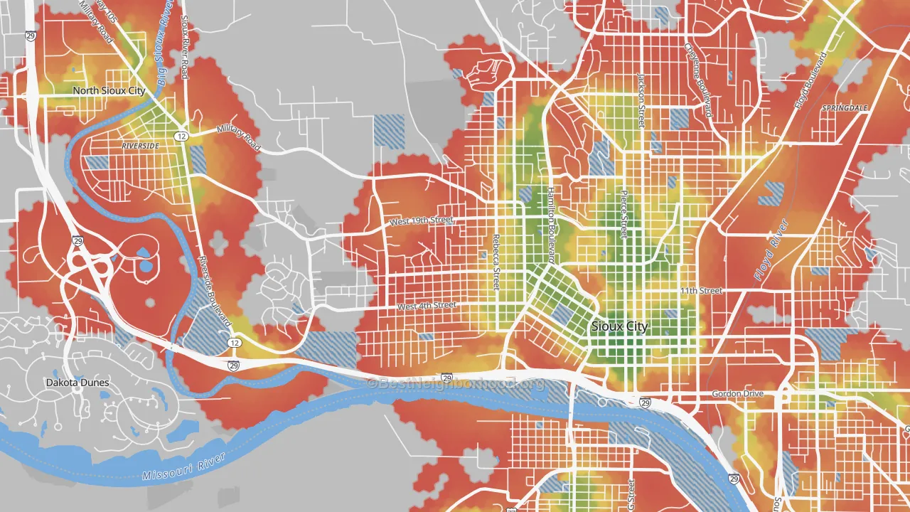 Walk Grade map of 51103, IA, walkable areas in green and car-dependent areas in red