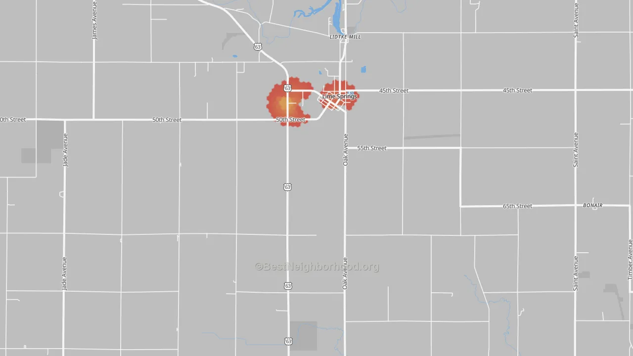 Walk Grade map of 52155, IA, walkable areas in green and car-dependent areas in red