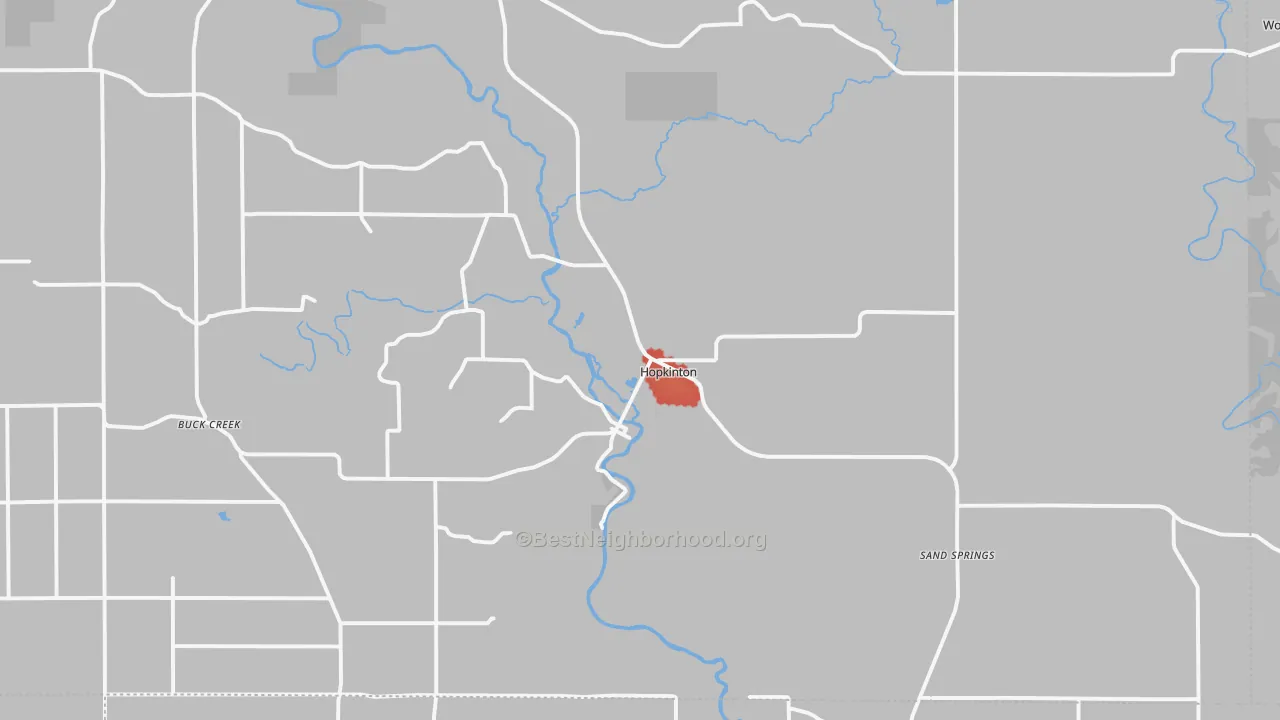 Walk Grade map of 52237, IA, walkable areas in green and car-dependent areas in red