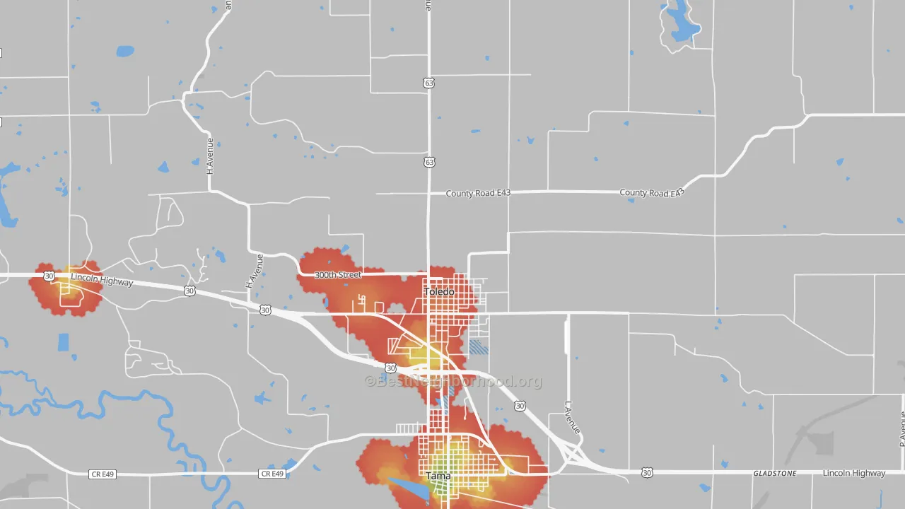 Walk Grade map of 52342, IA, walkable areas in green and car-dependent areas in red