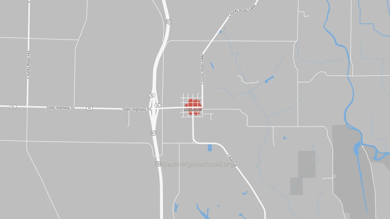Walk Grade map of 52752, IA, walkable areas in green and car-dependent areas in red