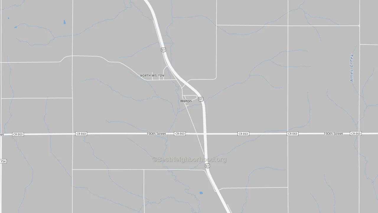 Walk Grade map of 52774, IA, walkable areas in green and car-dependent areas in red