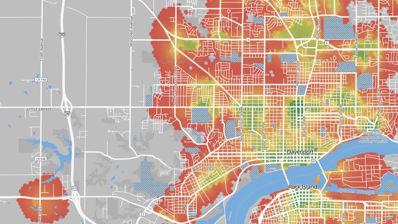 Walk Grade map of 52804, IA, walkable areas in green and car-dependent areas in red
