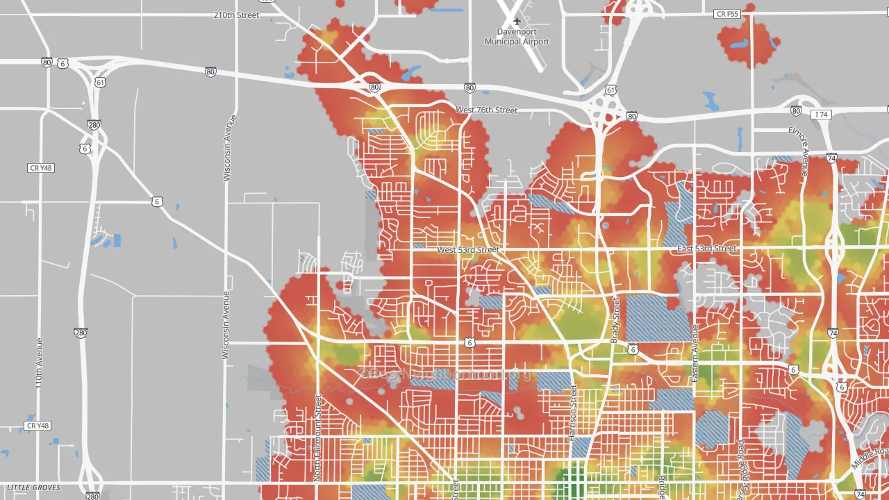 Walk Grade map of 52806, IA, walkable areas in green and car-dependent areas in red