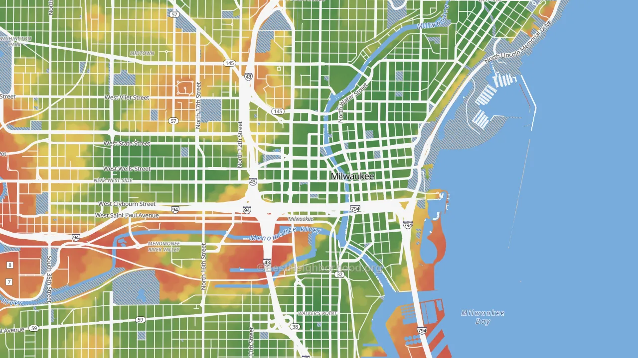 Walk Grade map of 53203, WI, walkable areas in green and car-dependent areas in red