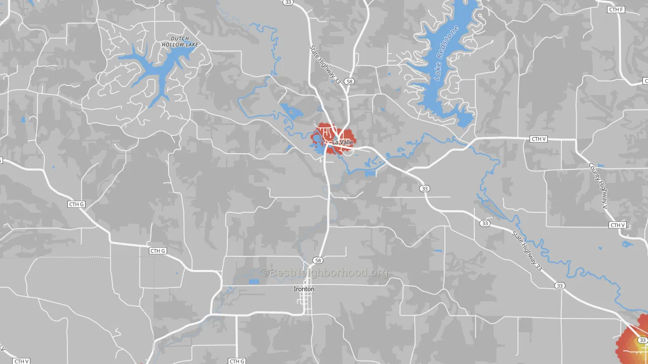 Walk Grade map of 53941, WI, walkable areas in green and car-dependent areas in red