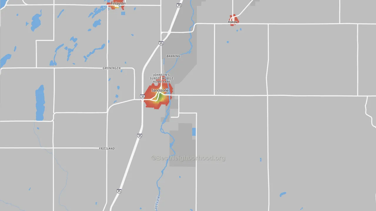 Walk Grade map of 55072, MN, walkable areas in green and car-dependent areas in red