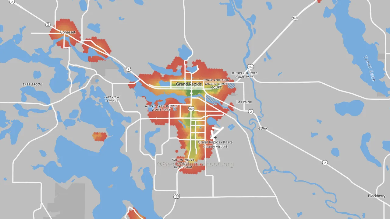 Walk Grade map of 55744, MN, walkable areas in green and car-dependent areas in red
