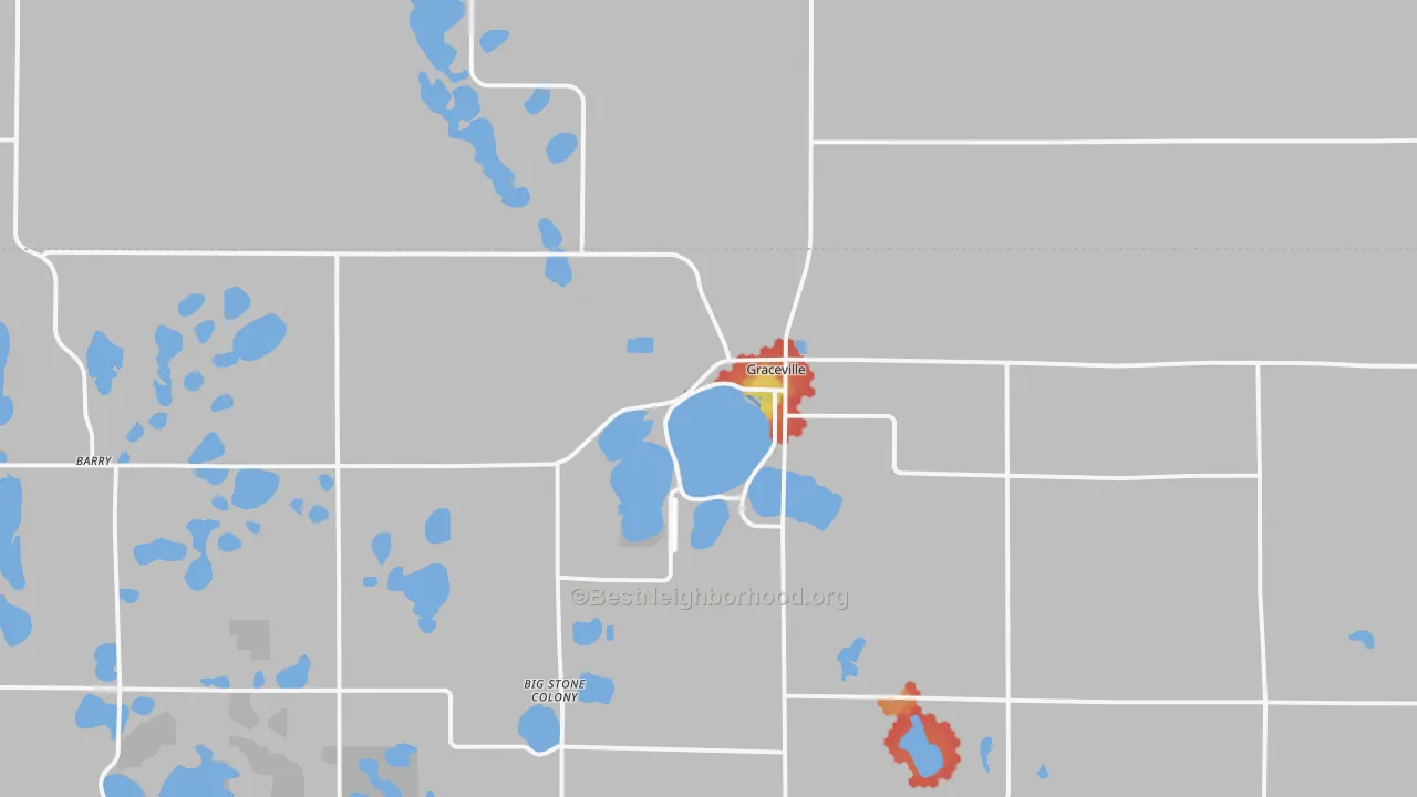 Walk Grade map of 56240, MN, walkable areas in green and car-dependent areas in red