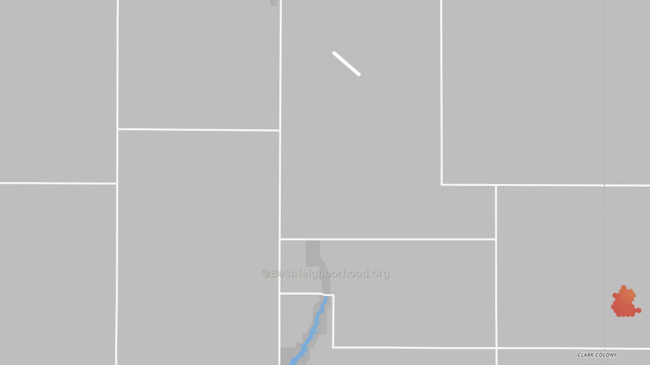 Walk Grade map of 57436, SD, walkable areas in green and car-dependent areas in red