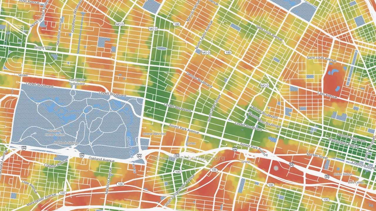 Walk Grade map of 63108, MO, walkable areas in green and car-dependent areas in red