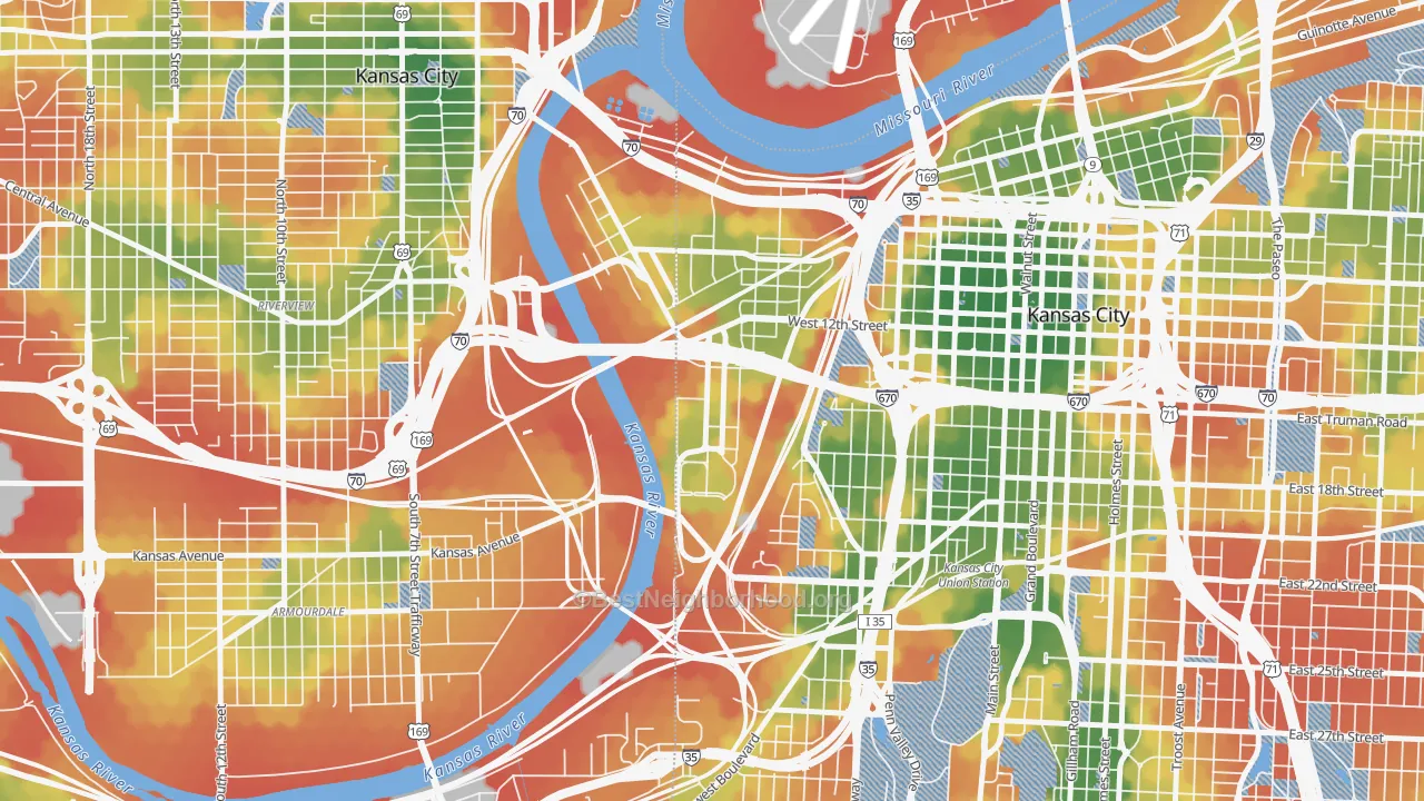 Walk Grade map of 64102, MO, walkable areas in green and car-dependent areas in red