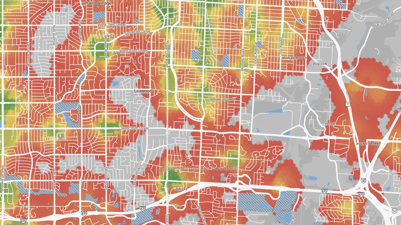 Walk Grade map of 64114, MO, walkable areas in green and car-dependent areas in red