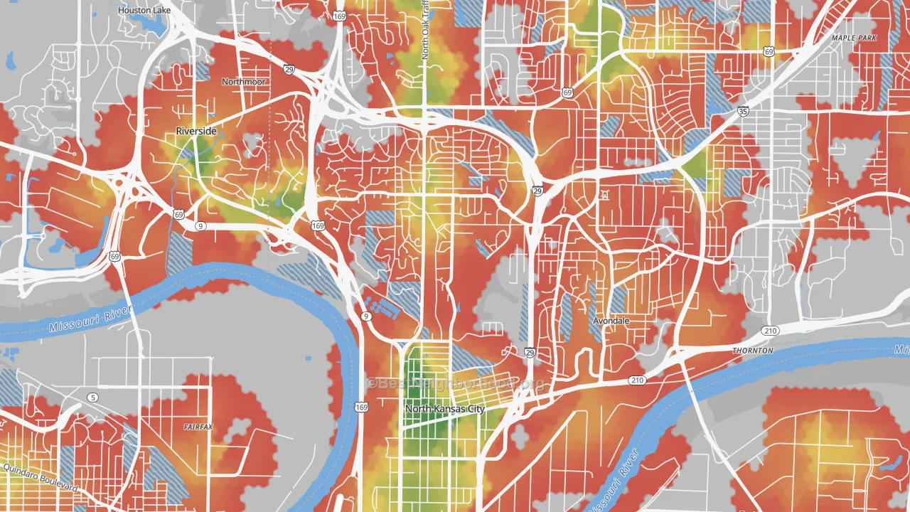 Walk Grade map of 64116, MO, walkable areas in green and car-dependent areas in red