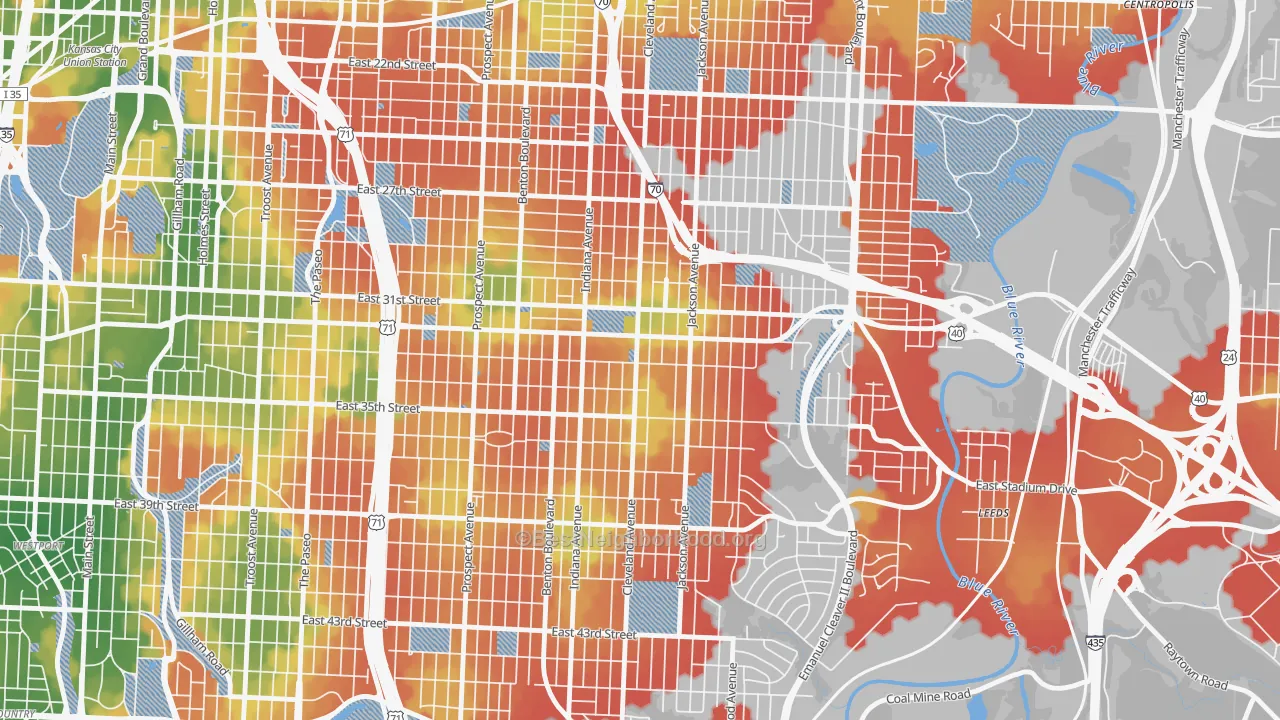 Walk Grade map of 64128, MO, walkable areas in green and car-dependent areas in red