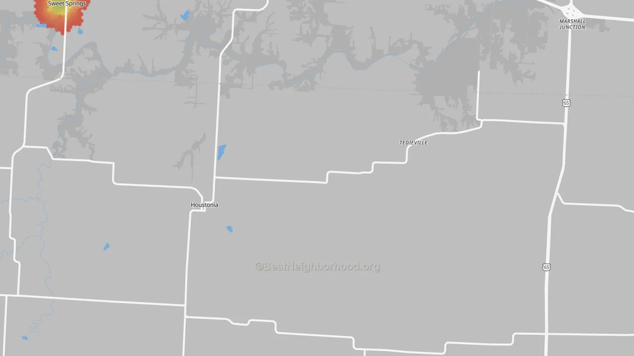 Walk Grade map of 65333, MO, walkable areas in green and car-dependent areas in red