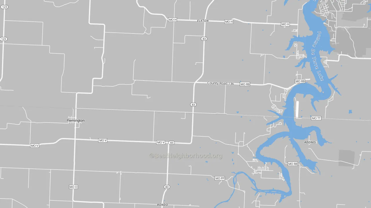 Walk Grade map of 65650, MO, walkable areas in green and car-dependent areas in red