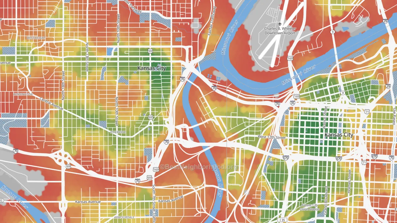 Walk Grade map of 66118, KS, walkable areas in green and car-dependent areas in red