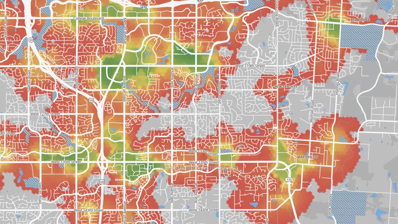 Walk Grade map of 66209, KS, walkable areas in green and car-dependent areas in red