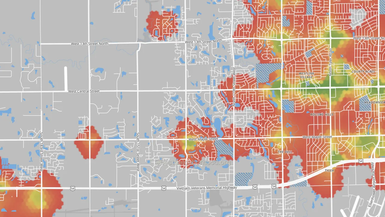 Walk Grade map of 67235, KS, walkable areas in green and car-dependent areas in red