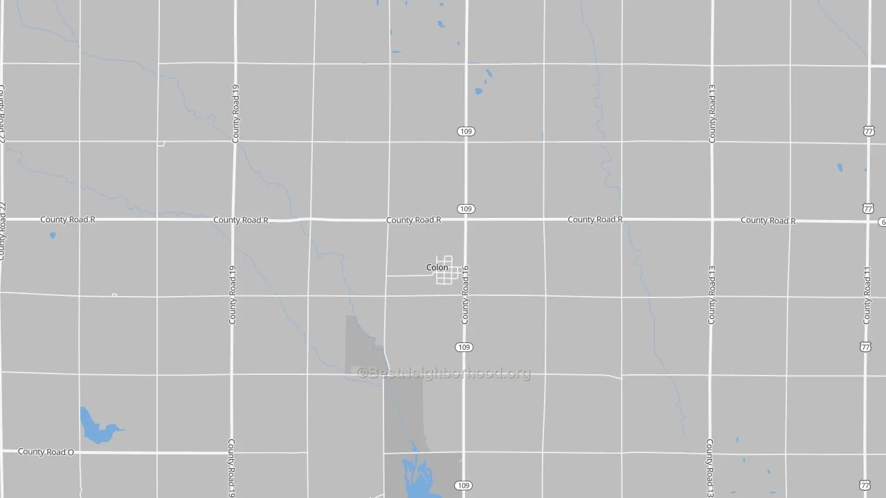 Walk Grade map of 68018, NE, walkable areas in green and car-dependent areas in red
