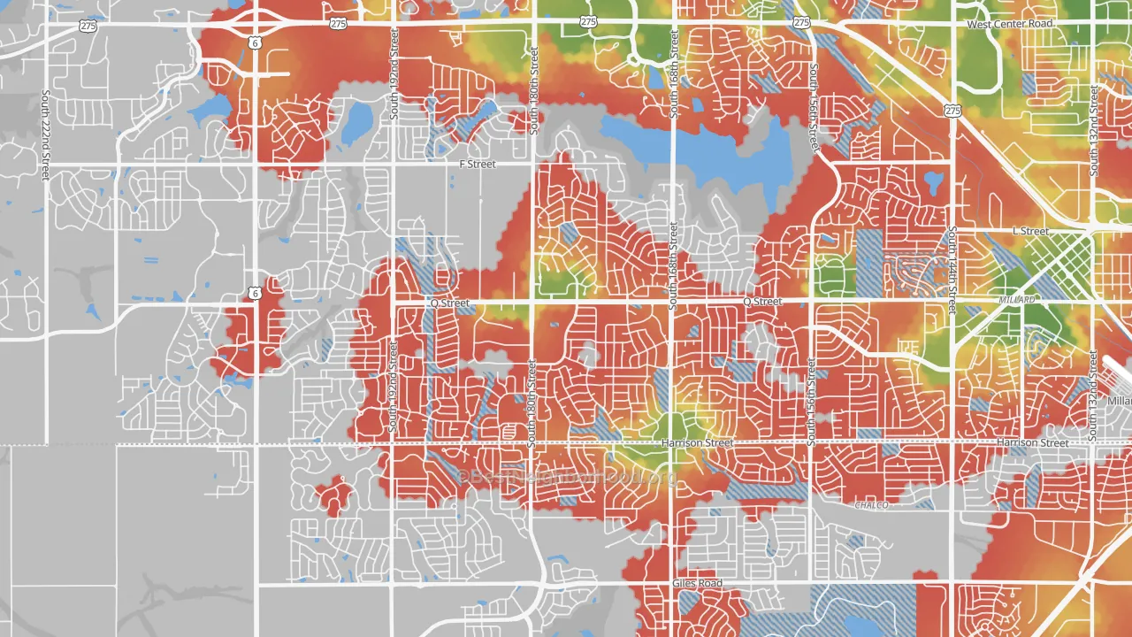 Walk Grade map of 68135, NE, walkable areas in green and car-dependent areas in red
