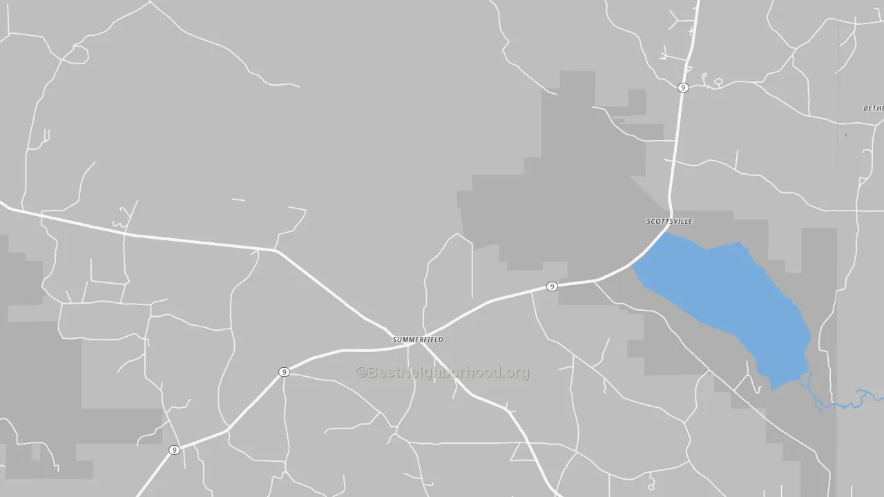 Walk Grade map of 71079, LA, walkable areas in green and car-dependent areas in red