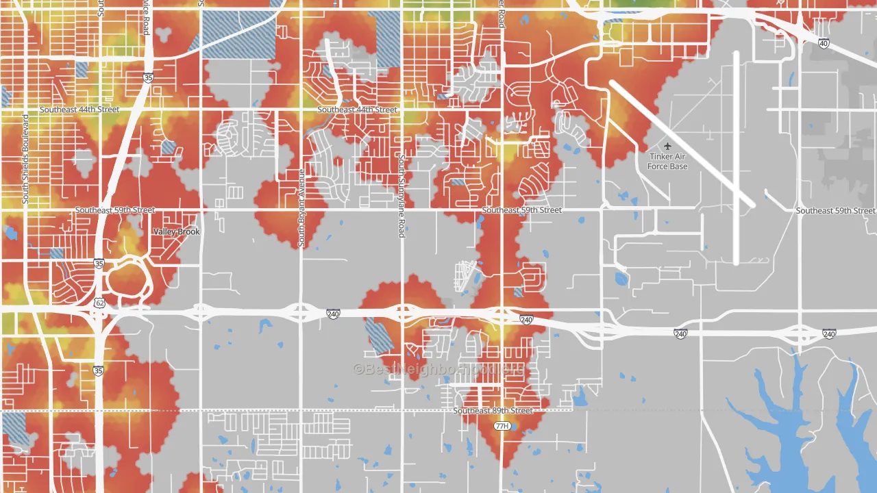 Walk Grade map of 73135, OK, walkable areas in green and car-dependent areas in red