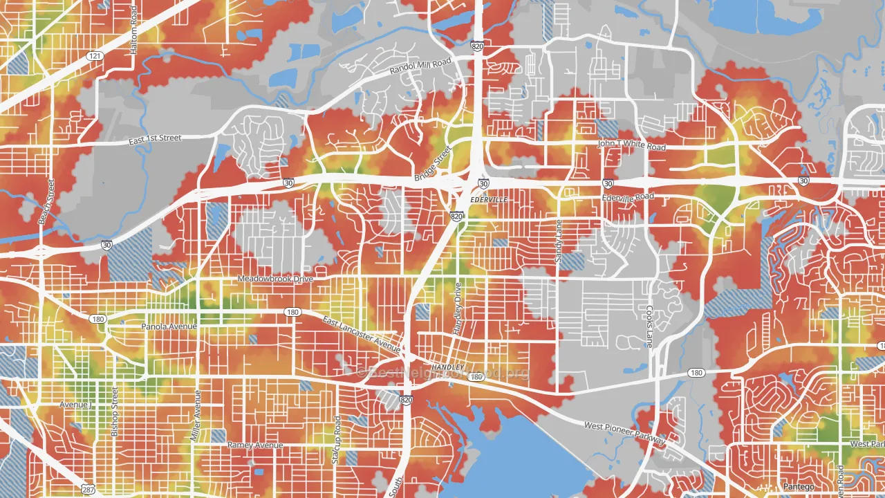 Walk Grade map of 76112, TX, walkable areas in green and car-dependent areas in red