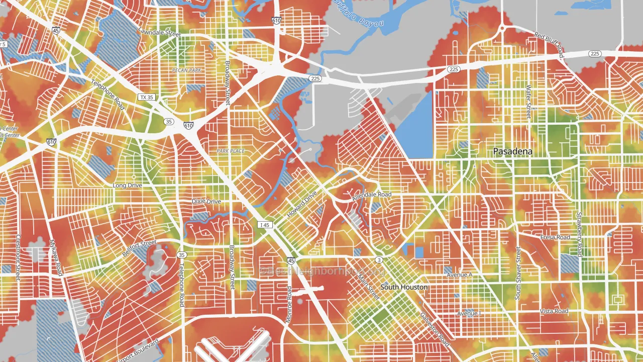Walk Grade map of 77017, TX, walkable areas in green and car-dependent areas in red