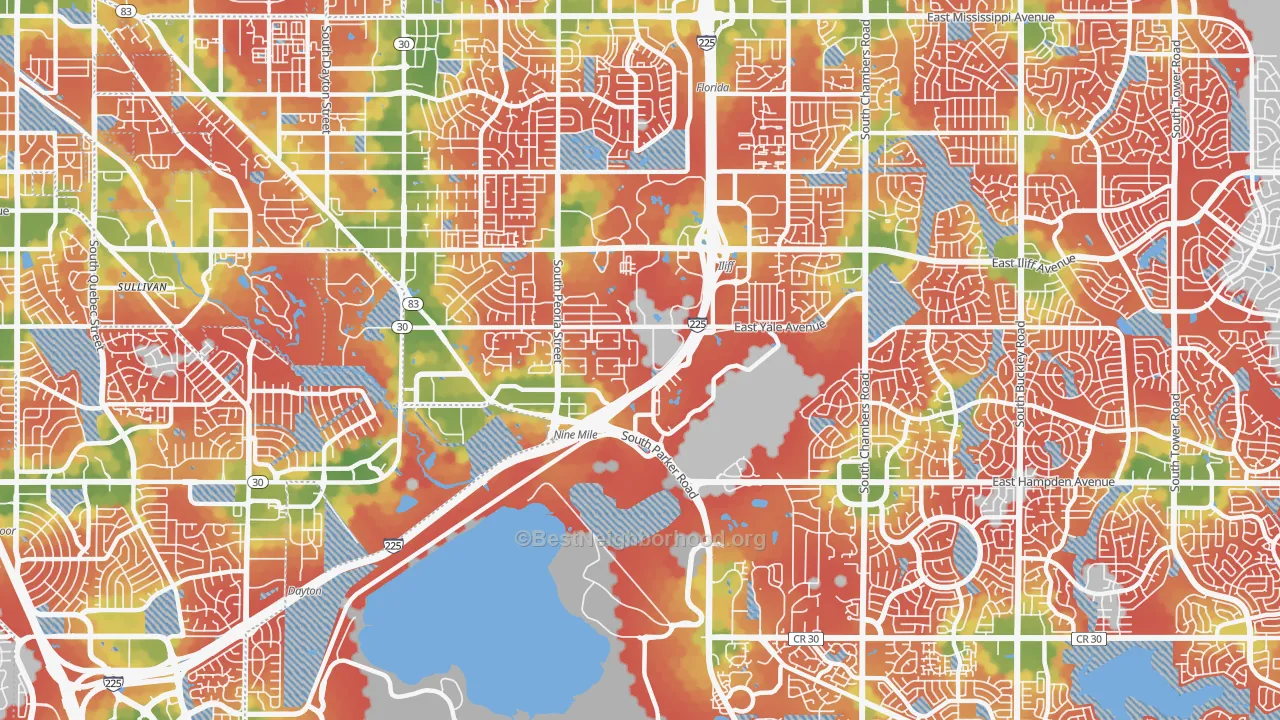 Walk Grade map of 80014, CO, walkable areas in green and car-dependent areas in red
