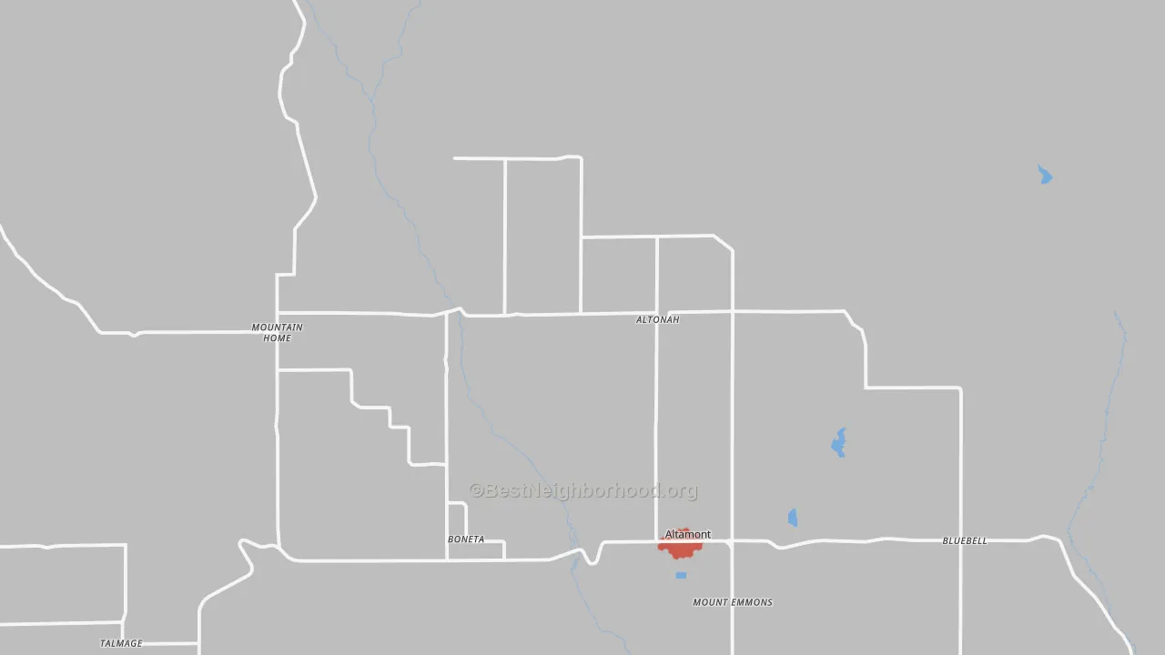 Walk Grade map of 84002, UT, walkable areas in green and car-dependent areas in red