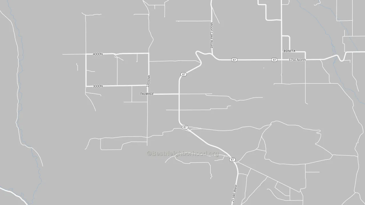 Walk Grade map of 84073, UT, walkable areas in green and car-dependent areas in red