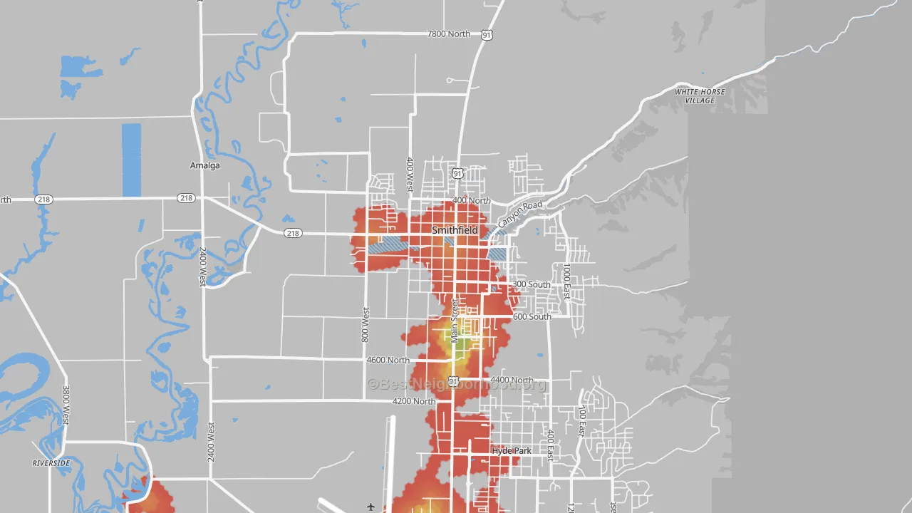Walk Grade map of 84335, UT, walkable areas in green and car-dependent areas in red