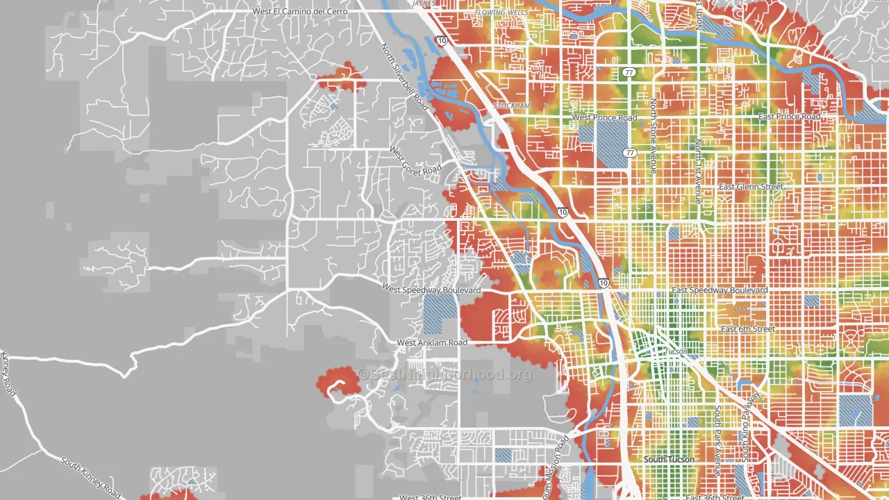 Walk Grade map of 85745, AZ, walkable areas in green and car-dependent areas in red