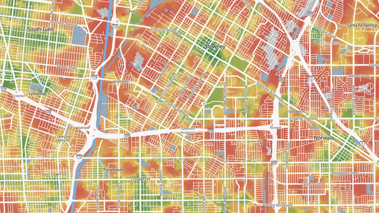 Walk Grade map of 90242, CA, walkable areas in green and car-dependent areas in red