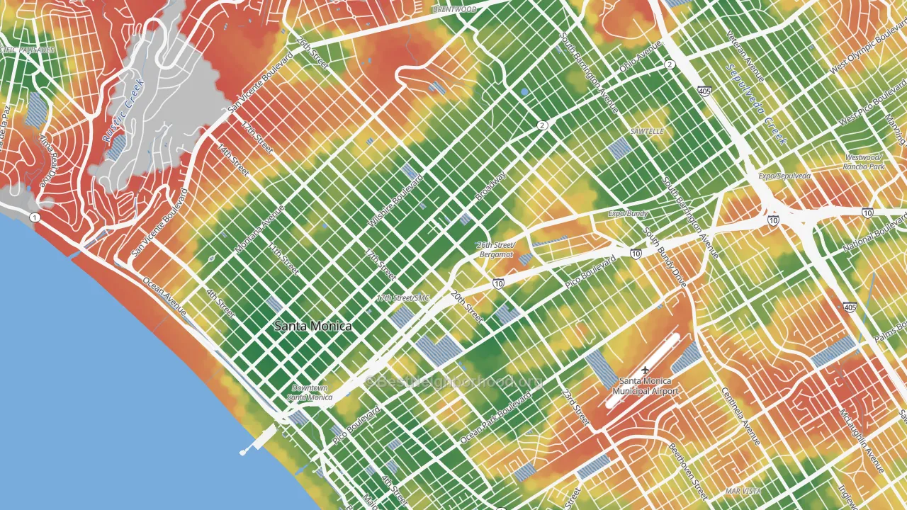Walk Grade map of 90404, CA, walkable areas in green and car-dependent areas in red