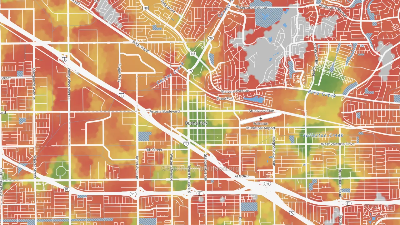 Walk Grade map of 90621, CA, walkable areas in green and car-dependent areas in red
